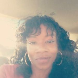 Meet your Posher, Candace